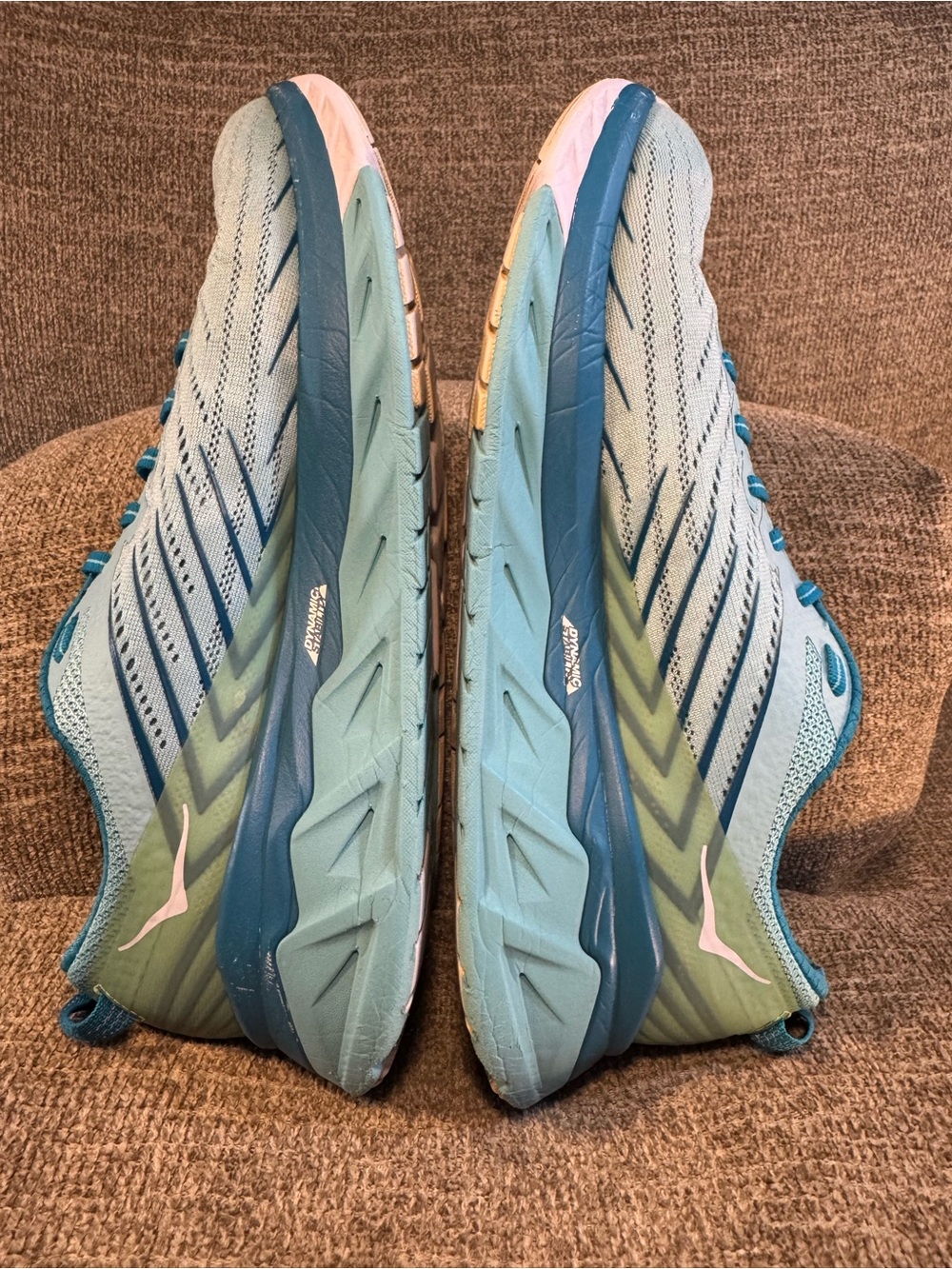 HOKA One One Arahi 4 Women’s Running Shoe Size 10 - Picture 4 of 11